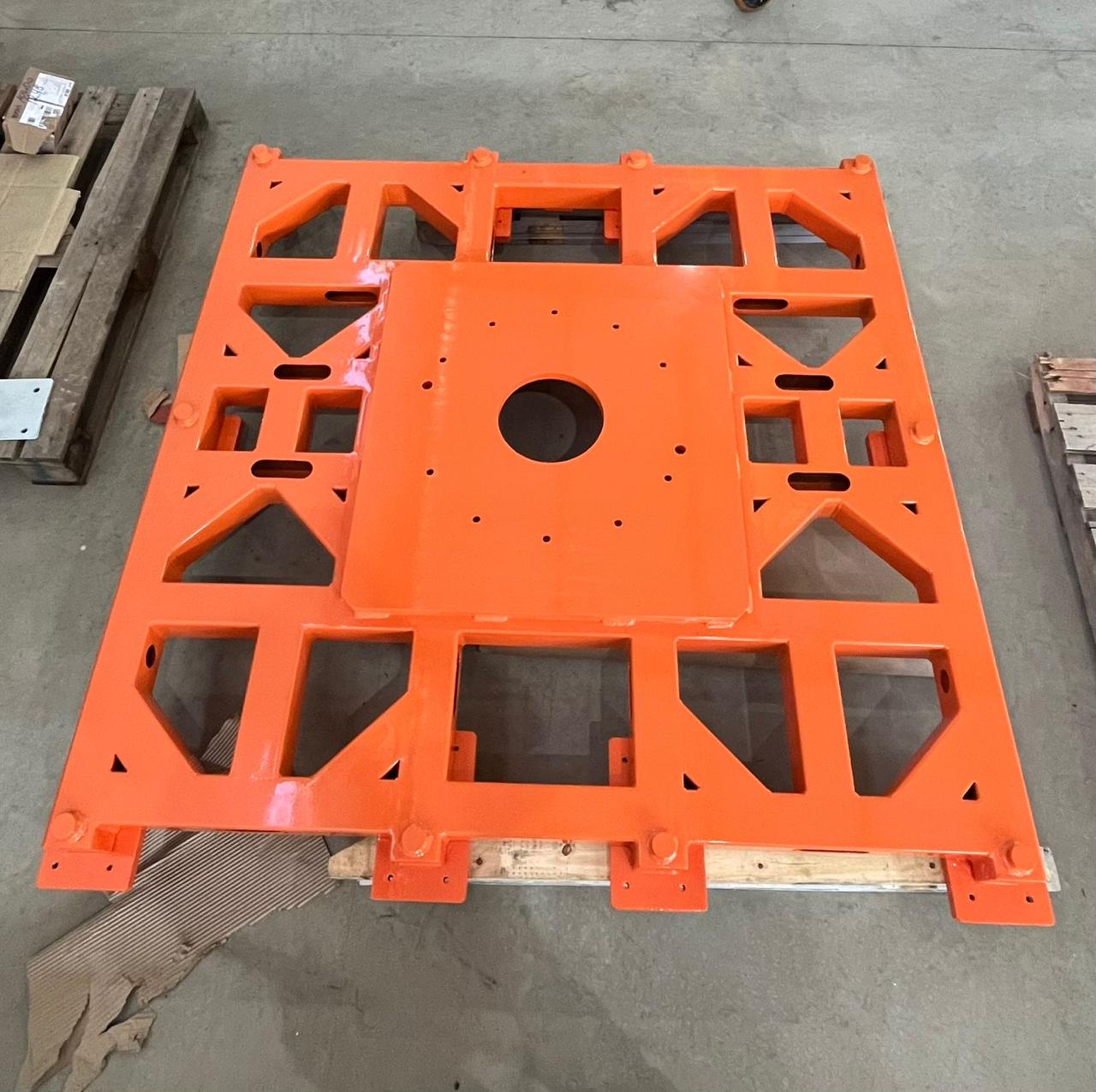 Base estrutural para equipamento pesado